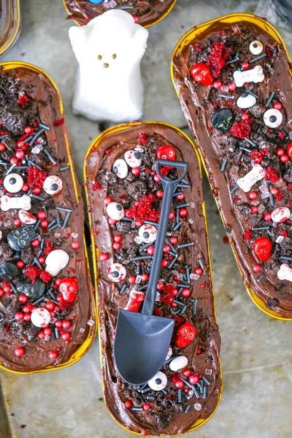 Graveyard Mini Dirt Cakes decorated for Halloween dessert